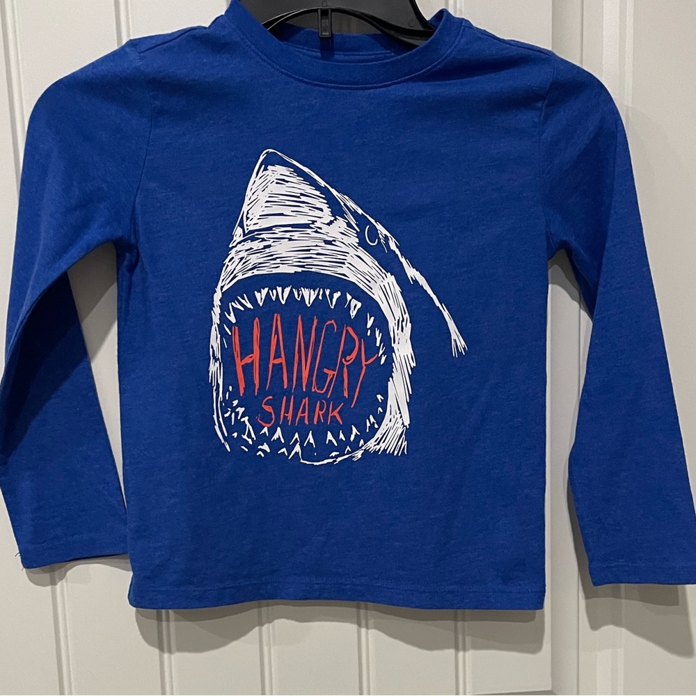 ✨✨ Cat& Jack Hungry Shark Blue Kids shirt ✨✨